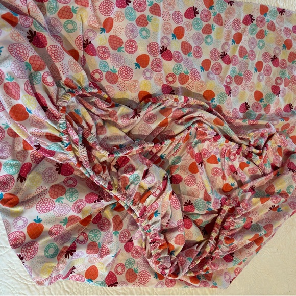 Pillow Fort 3 piece twin sheet set strawberries pink white aqua yellow red EUC - Picture 2 of 9